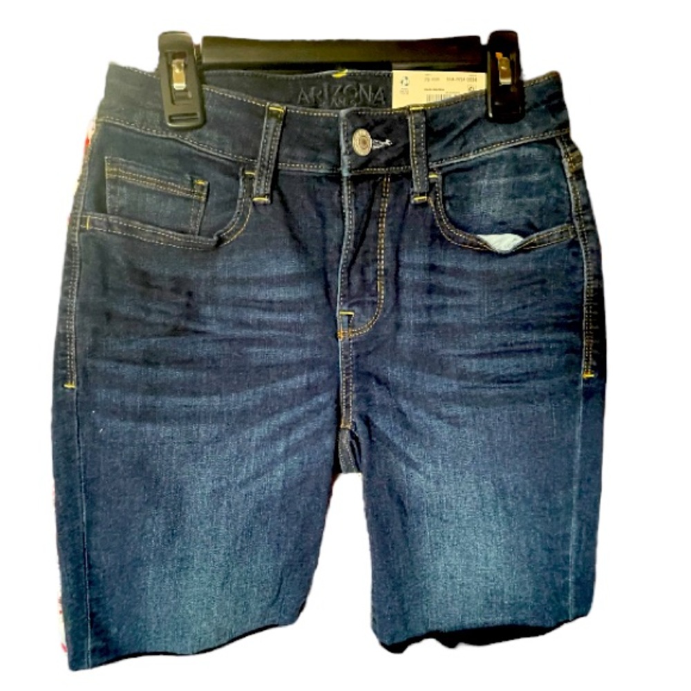 Arizona Jean blue shorts